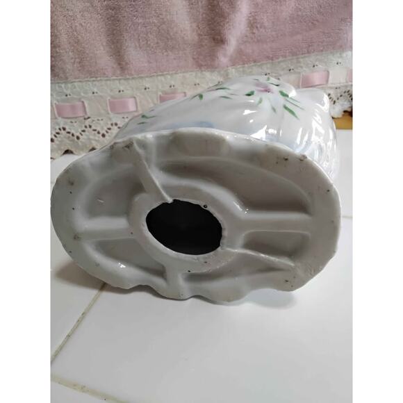 Mid twentieth Century Victorian Mirtex Porcelain - Picture 5 of 5